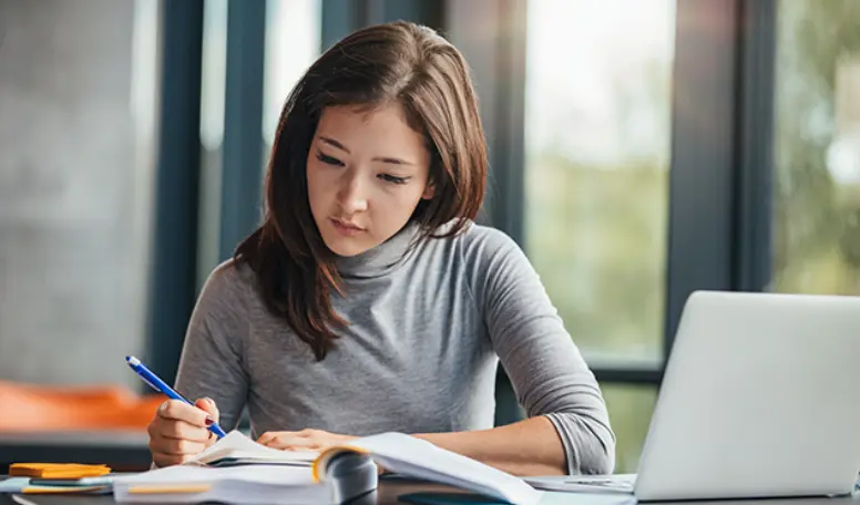 College Entrance Essay Writing Services, Scholarship Essay Writer – A Complete Guide to Crafting Winning College Essays
